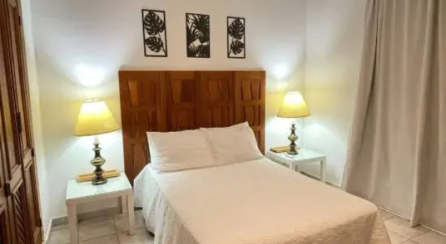 Апартаменты Apartment 5 Mins Walk To The Beach