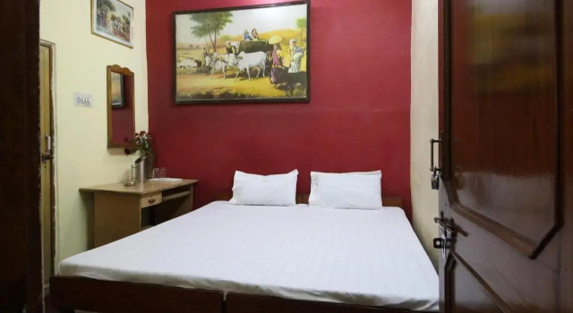 SPOT ON 38614 Shree Shyam Guest House