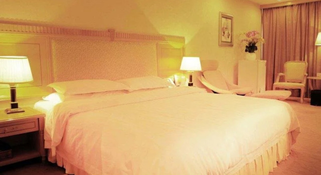 Li Yuan International, Rezervovat Hotel Xiangyang Čína