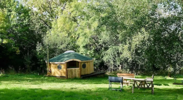 Strawberry Skys Yurts, Забронировать Отель Отели Сноудония с парковкой, Парковка
