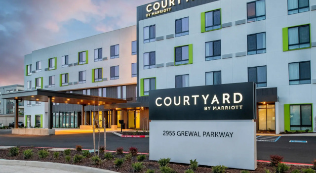 Courtyard by Marriott Modesto North