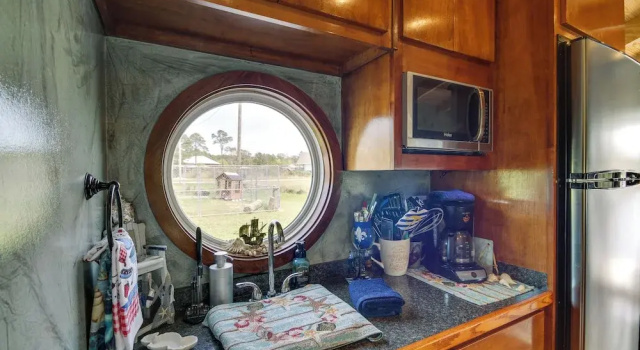 Апартаменты Bay St Louis Houseboat 6 Mi to Old Town & Beach!