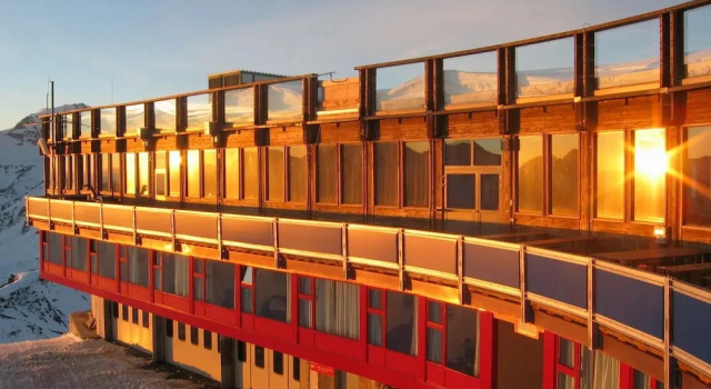 Трёхместный номер Standard с видом на горы Glacier Hotel Grawand
