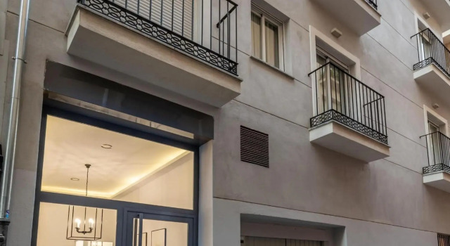 Central Stylish and Elegant 1 & 2 BR apartments I, Забронировать Апартаменты/квартира Гранада Granada Province, рядом с Городской совет Гранады