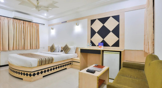 Hotel EverKrishna, Rezervovat Hotel Hotely v Gujarat s parkováním, Parkování