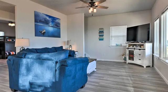 'sea Shell Chalet': Oceanfront Surfside Beach Gem, Book Chalet Sommerhuse i Surfside Beach, Hytte