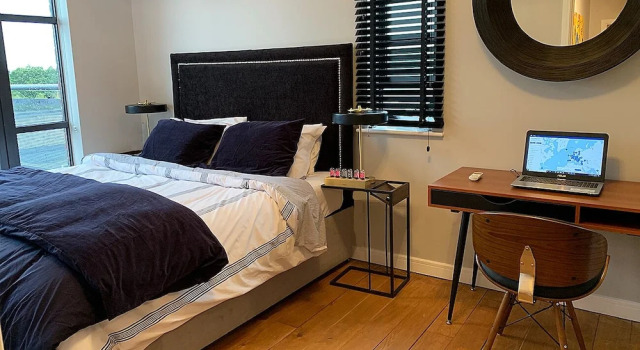 Zebra Premium Apartments@Cathedral Court, Book Lejlighed Farnborough Surrey