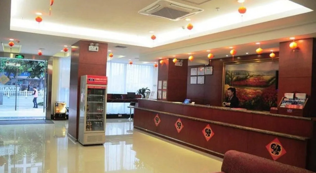Hanting Express Shenzhen Fuyong Baoan Airport Branch Hotel, Rezerwuj Hotel Hotele w Shenzhen z parkingiem, Parking