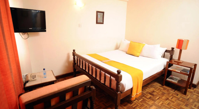 Четырёхместный номер Standard Kenya Comfort Suites