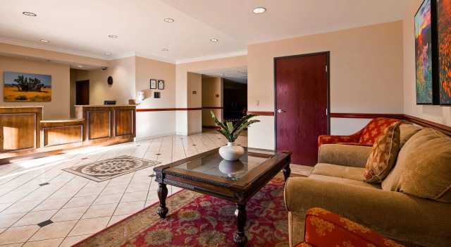 SureStay Plus Hotel by Best Western Yucca Valley Joshua Tree, Buchen Sie Hotel Yucca Valley Joshua-Tree-Nationalpark
