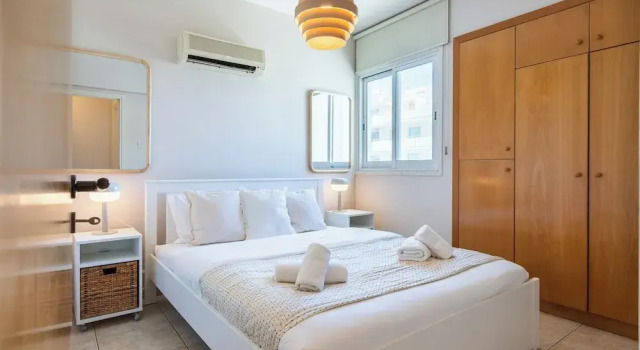 Calina - 3-BR Apt & Pool in Mackenzie, Book Apartment Larnaka Larnaca Region