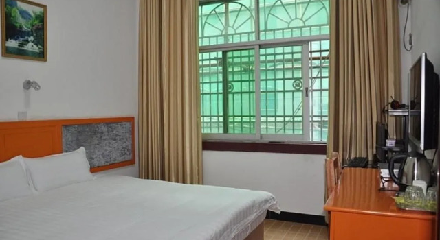 Zhangjiajie Tiantian Express Hotel, Забронировать Отель Чжанцзяцзе Хунань
