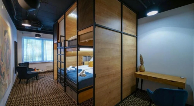 Hostel at 4750