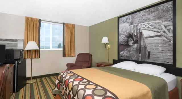 Номер Standard Super 8 by Wyndham Winona MN
