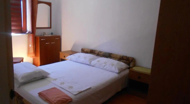 Apartment Mirjana, Забронировать Апартаменты/квартира Отели Марина с парковкой, Парковка