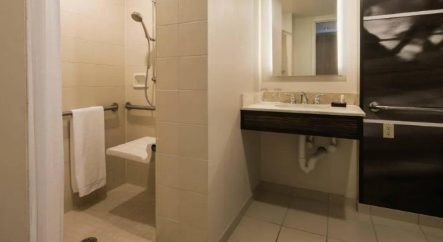Номер Standard Renaissance Atlanta Waverly Hotel & Convention Center