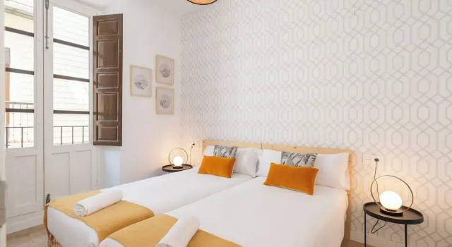 Apartamentos Luna Suites Palacio Dorita, Varaa Huoneisto Granadan keskusta 