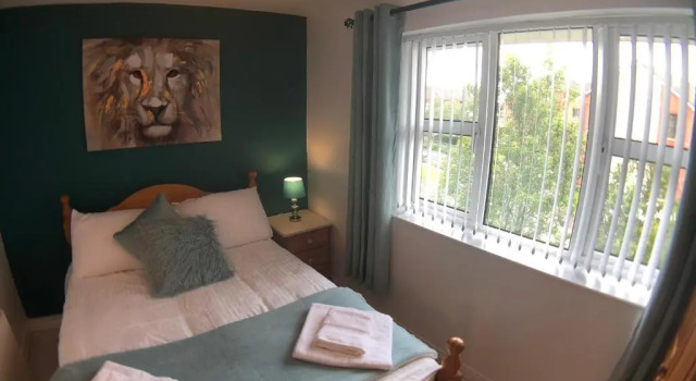 Ardenlee - Stylish 3 bed apt close to city, parking and WIFI, Забронировать Апартаменты/квартира Белфаст Графство Антрим