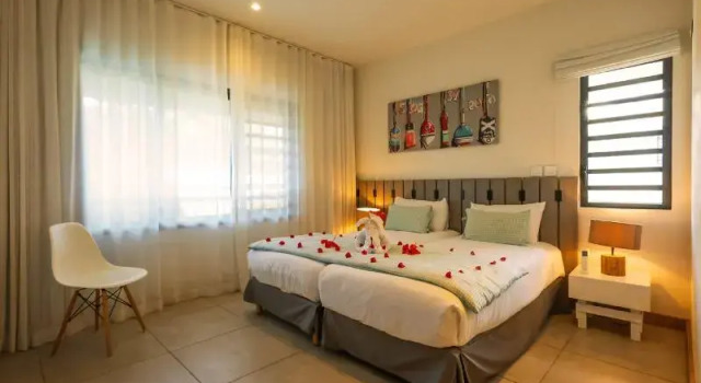 Четырёхместная вилла с 2 комнатами с балконом Marguery Villas by MJ Holidays