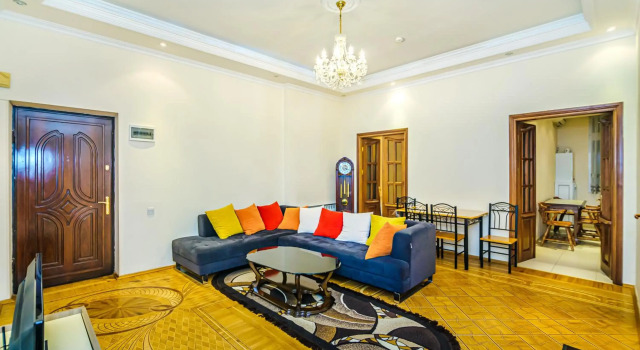 M Estate 4 room (015), Забронировать Отель Отели в центре Баку, в центре, 5*