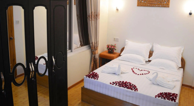 Люкс Golden Dream Hotel
