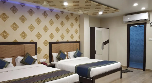 Коттедж Hotel Aadesh Palace