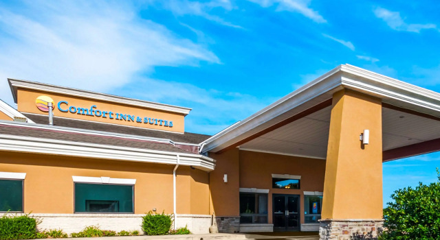 Comfort Inn & Suites North East, Rezerwuj Hotel Hotele w Maryland z parkingiem, Parking
