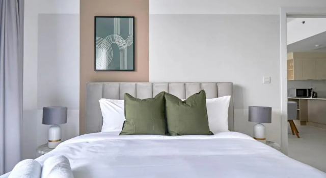 Stella Stays Iconic 1 BDR Dubai JVC Large Terrace