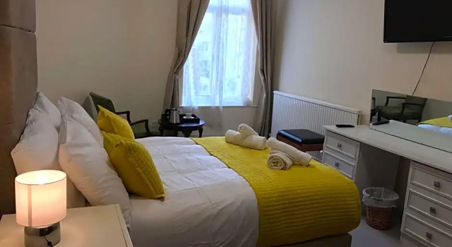 Pearl & Pebbles Eastbourne, Забронировать Отель Истборн 