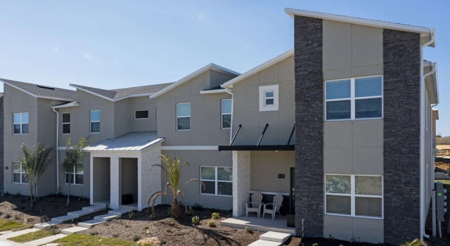 Gorgeous 5 Bd w/ Pool Close to Disney @ Champions Gate 948