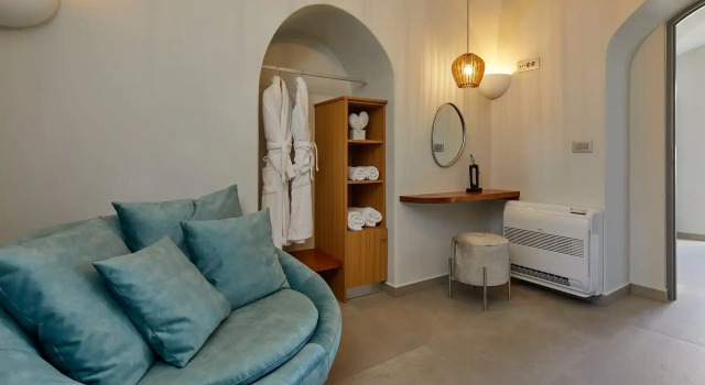 Aecon Suites, Забронировать Отель Отели Эксо-Гония с парковкой, Парковка