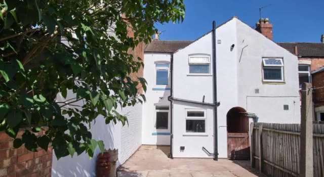 NEW 2BD Victorian Terraced House Loughborough, Забронировать Дом для отпуска Коттеджи Лестершир, Коттедж