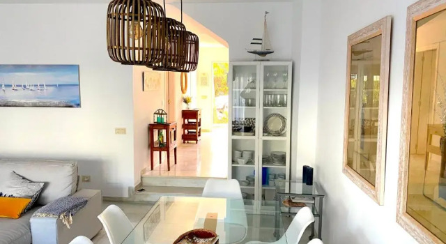 Коттедж PLAYA PALOMA Beach House 8PAX