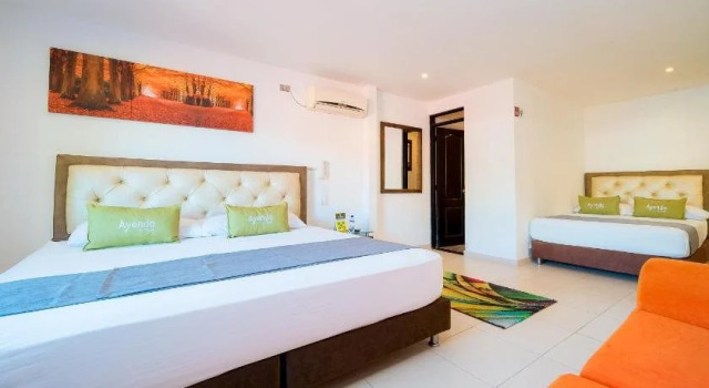 Hotel Vanguardia Real, Reservar Hotel Hotéis em Llanos com piscina, Piscina