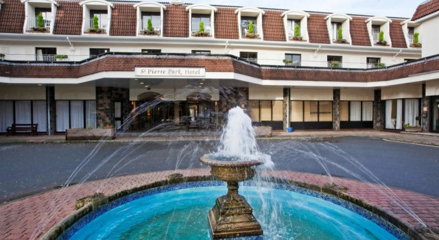 St. Pierre Park Hotel & Golf, Boek Hotel Hotels in Channel Islands met zwembad, Zwembad