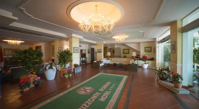 Orizzonte Acireale Hotel, Забронировать Отель Ачиреале Этна
