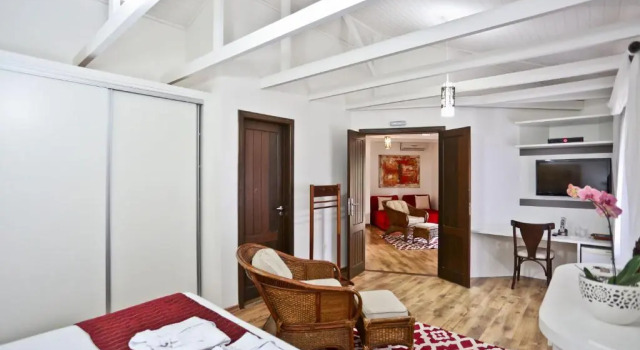 Номер Luxury Praia do Estaleiro Guest House
