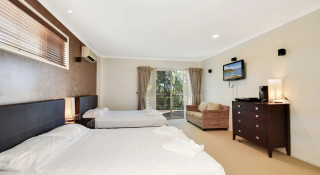 Waringa, Book Hotel Hoteller i Minyama med pool, Swimmingpool