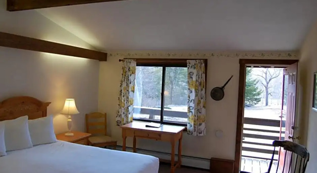 Двухместный номер Standard с видом на горы Summit Lodge