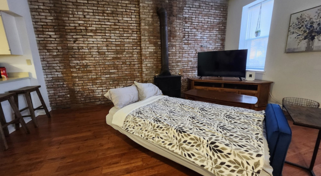 Апартаменты Charming Soulard Retreat With Historic Character 1 Bedroom Apts