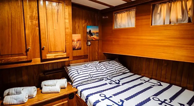 Sicily Sea Charter CAICCO HANDE CAPO GALERA, Book Hotel Palermo Sicilien