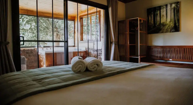 Коттедж Deluxe Clover Cottage Country Retreat