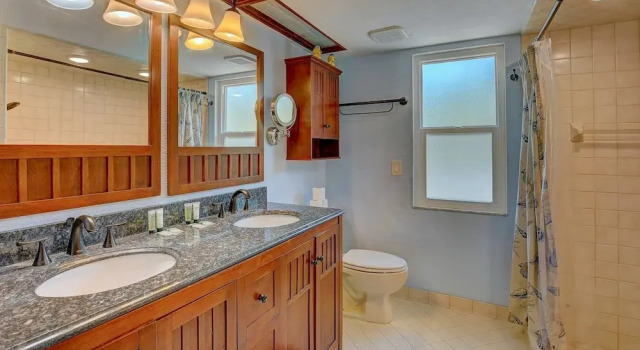 Коттедж Spacious 4 3 Retreat- Heated Pool-playroom