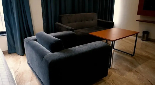 Hotel Radhika, Забронировать Отель Отели Малегаон 3 звезды, 3*