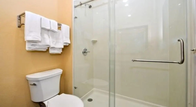 Четырёхместный номер Standard La Bonita Inn & Suites - Crane