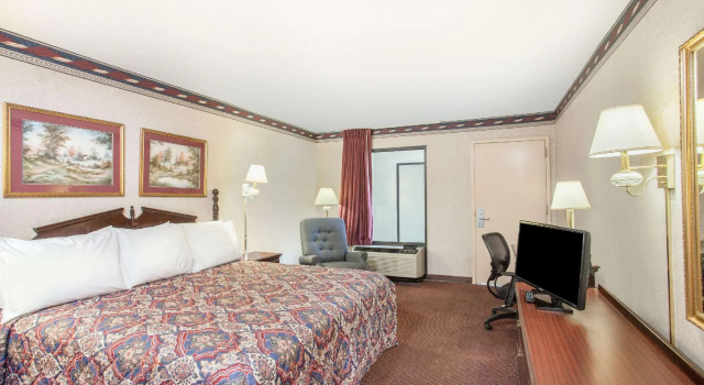 Двухместный номер Standard Days Inn by Wyndham Saint Pauls
