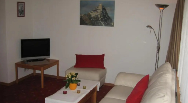 Апартаменты c 1 комнатой с балконом FERIENWOHNUNGEN Chalet Hohturnen