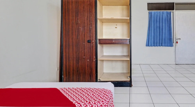 Standard Einzel Zimmer OYO Life 92630 Siliwangi Residence 63