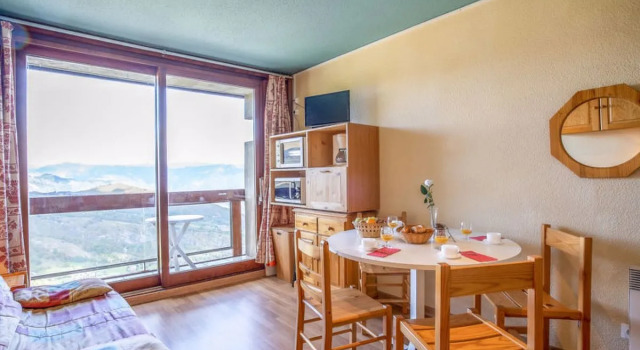 Soyouz Vanguard 21725, Book Hotel Hoteller i Rhône-Alps med pool, Swimmingpool