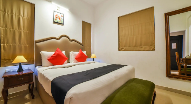 OYO 35442 Parnasala Princely, Rezerwuj Hotel Hotele w Andhra Pradesh z parkingiem, Parking